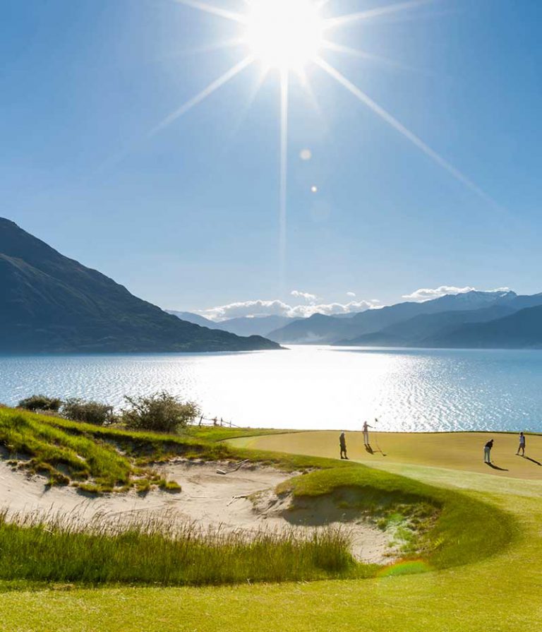 16 Day New Zealand Gateway Escorted Tour.