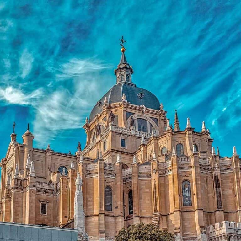 Spain Travel Guide
