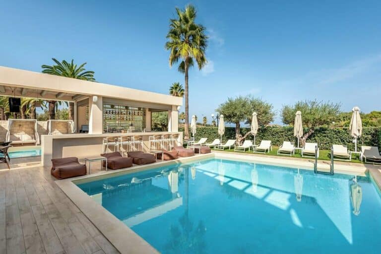 Airis Boutique Hotel & Suites