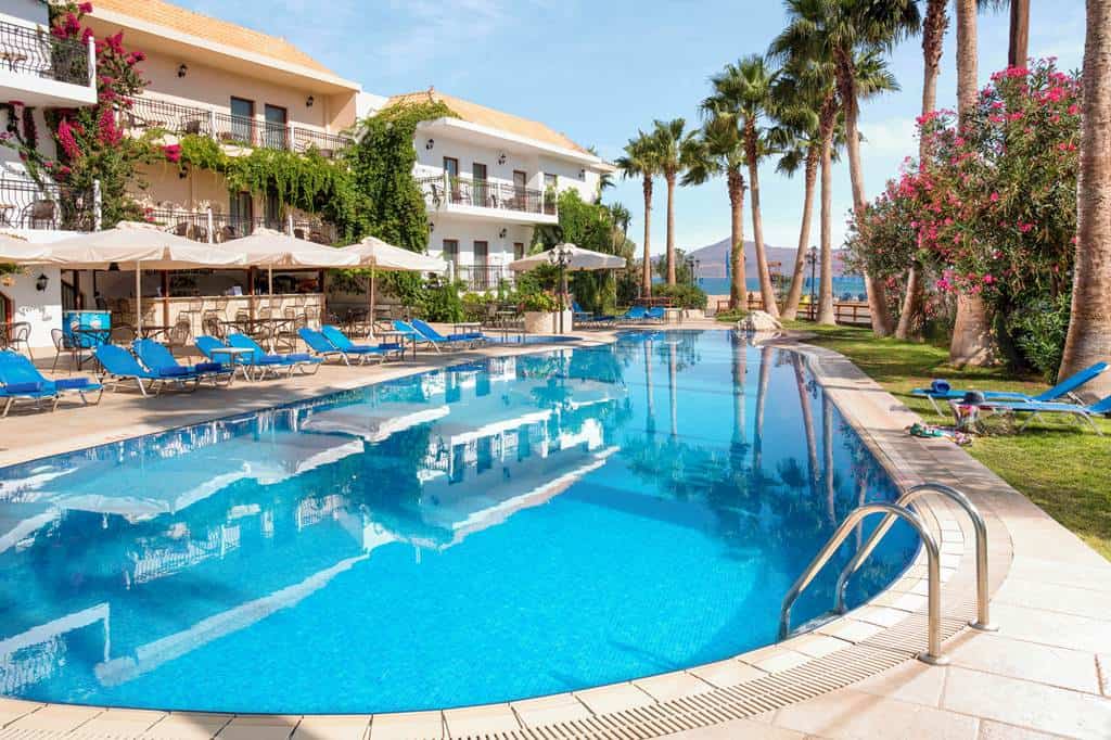 Almyrida_Beach