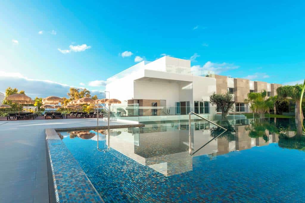 Alto_Lido_Hotel