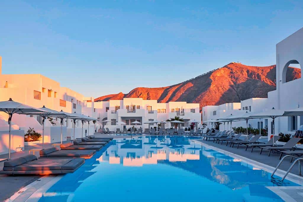 Aqua_Blue_Hotel