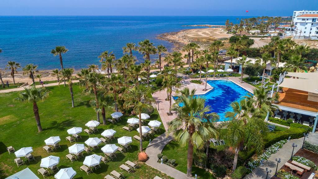 Aquamare_Beach_Hotel_&_Spa