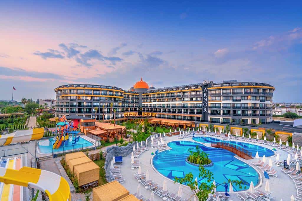 Arnor_Deluxe_Hotel_&_Spa