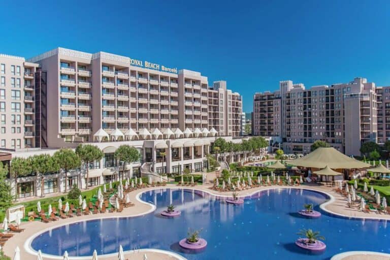 Barcelo Royal Beach