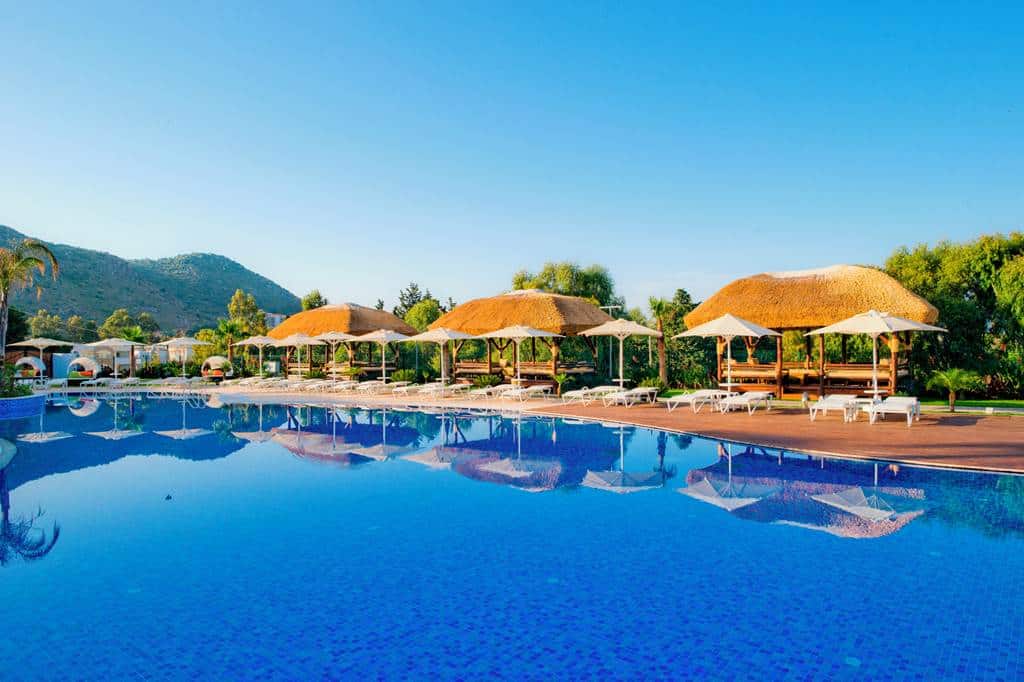 Bellazure_Hotel