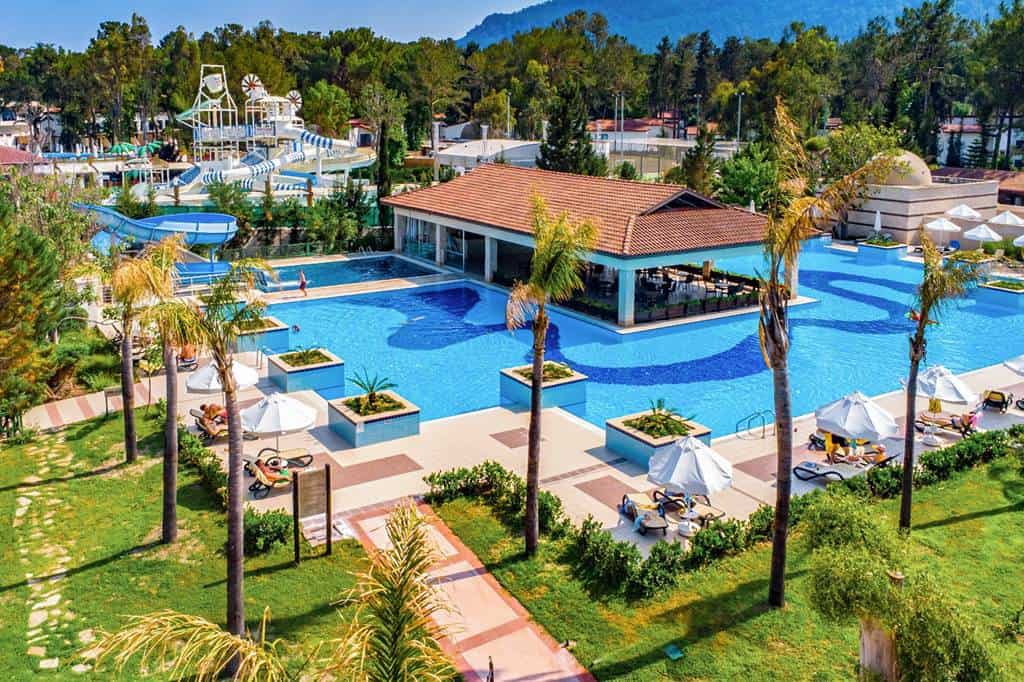 Champion_Holiday_Village