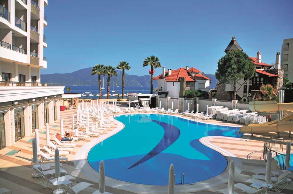 Golden_Rock_Beach_Hotel
