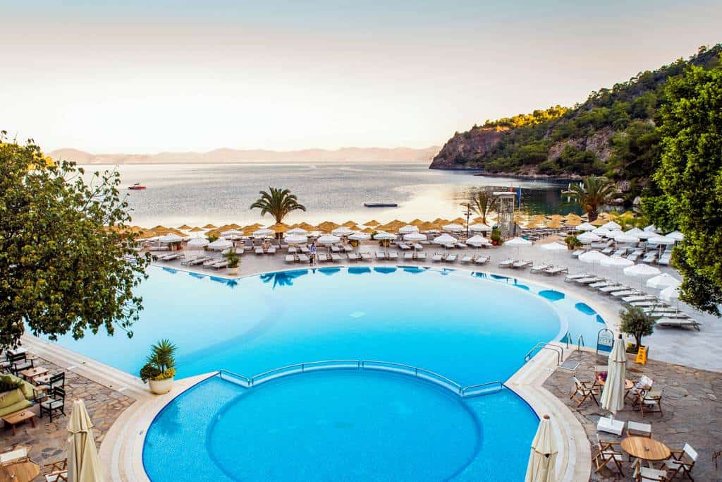 Hillside_Beach_Club