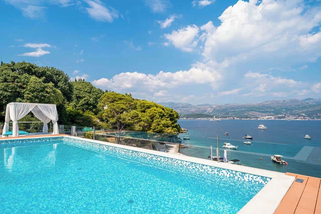 Kalamota_Beach_House