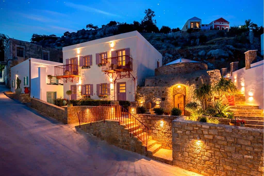 Kaminos_Boutique_Hotel