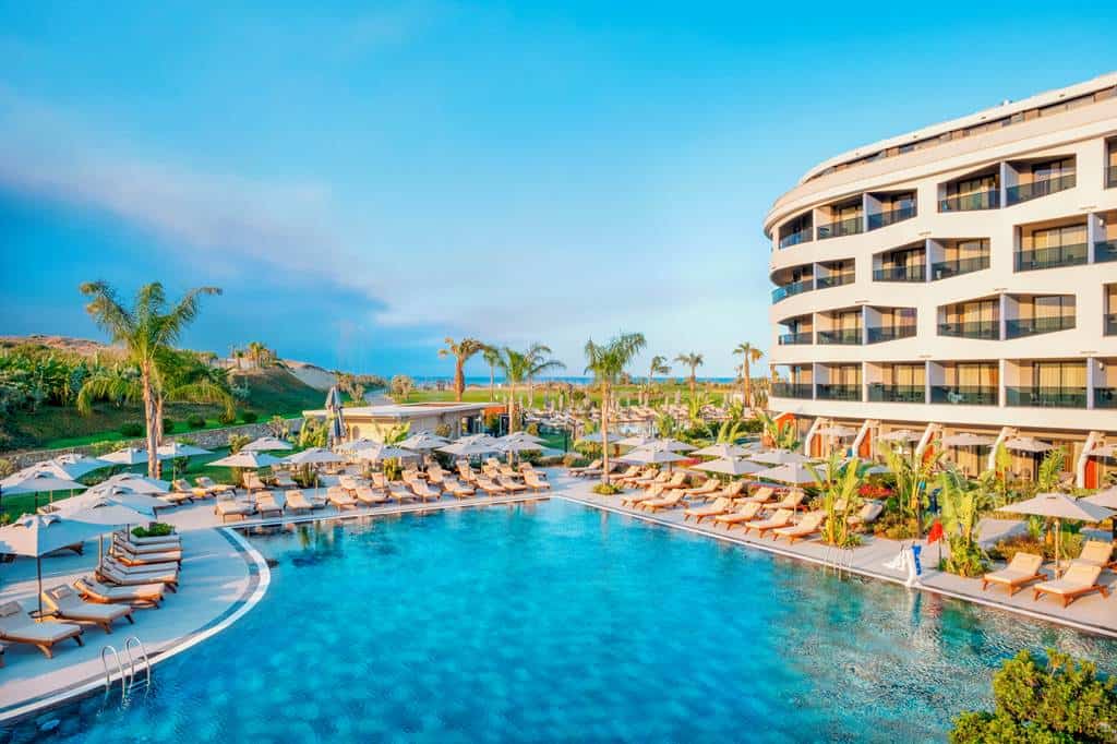 LIU_Resorts