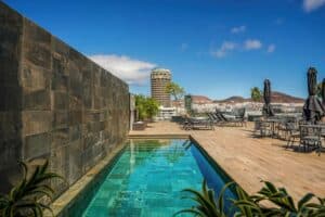 LIVVO Hotel Lumm