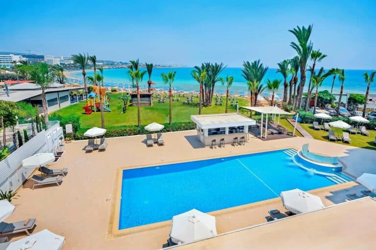 Okeanos Beach Boutique Hotel