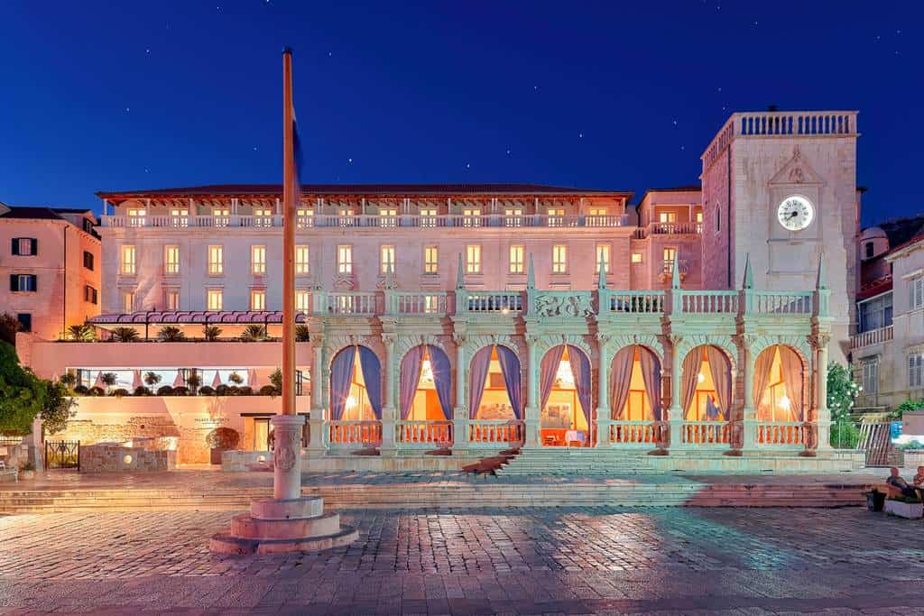 Palace_Elisabeth_Hvar