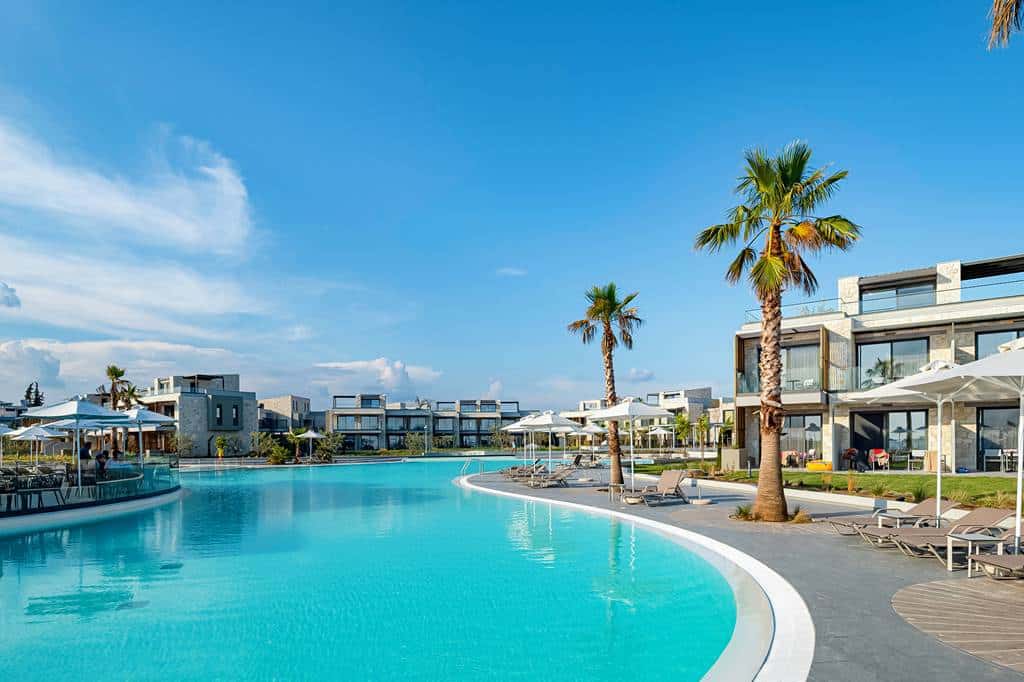 Portes_Lithos_Luxury_Resort