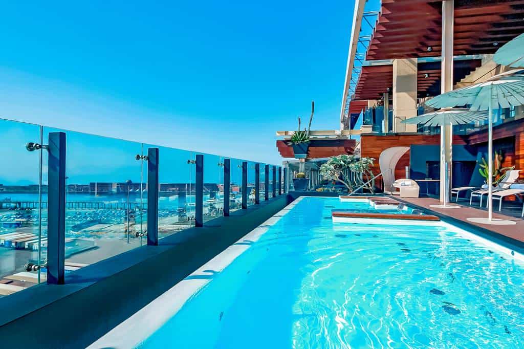 Romeo_Hotel