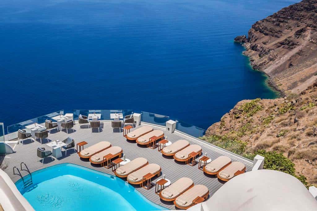 Sun_Rocks_Hotel_&_Suites