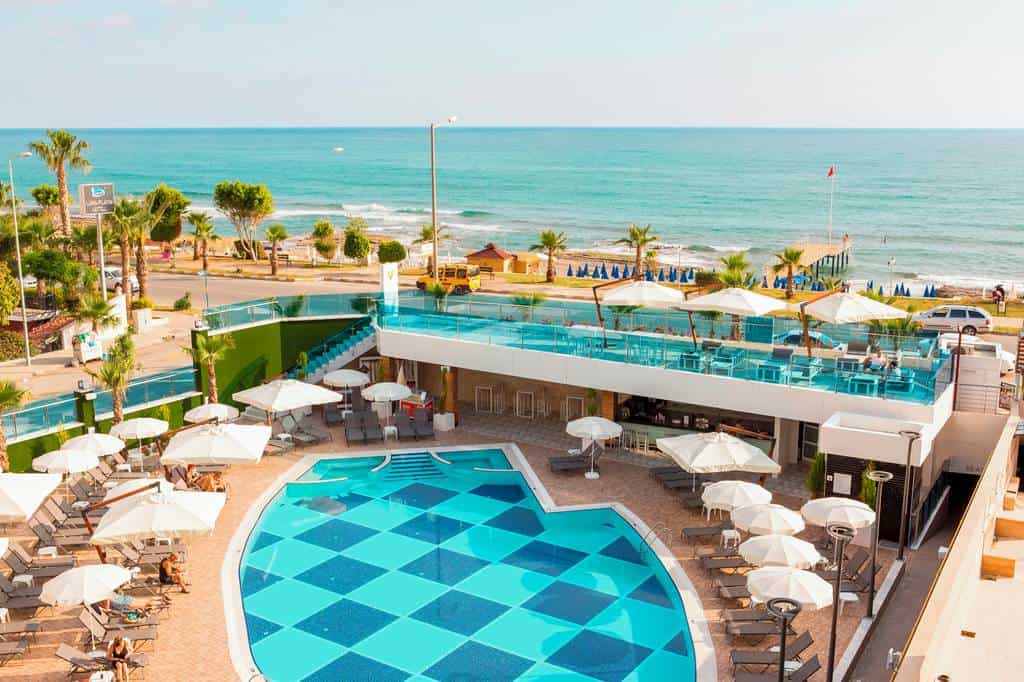 Sunprime_C_Lounge_Hotel