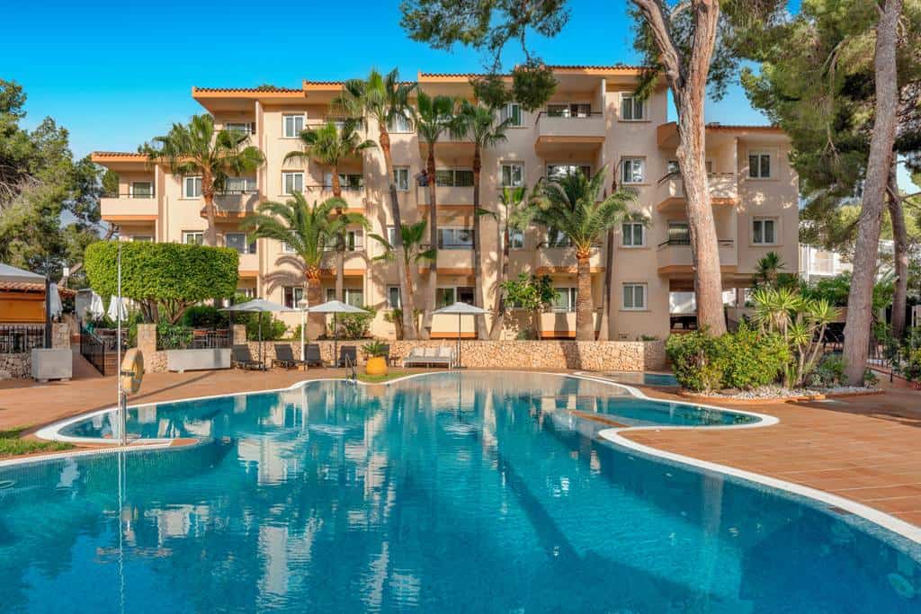 Valentin_Somni_Suites_&_Hotel