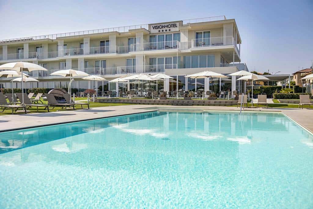 Vision_Hotel