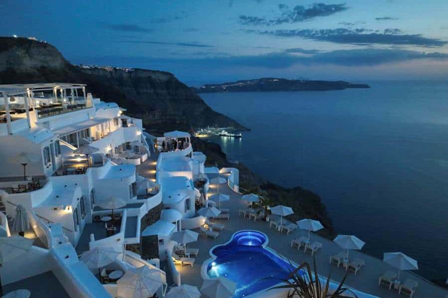 Volcano_View_Hotel