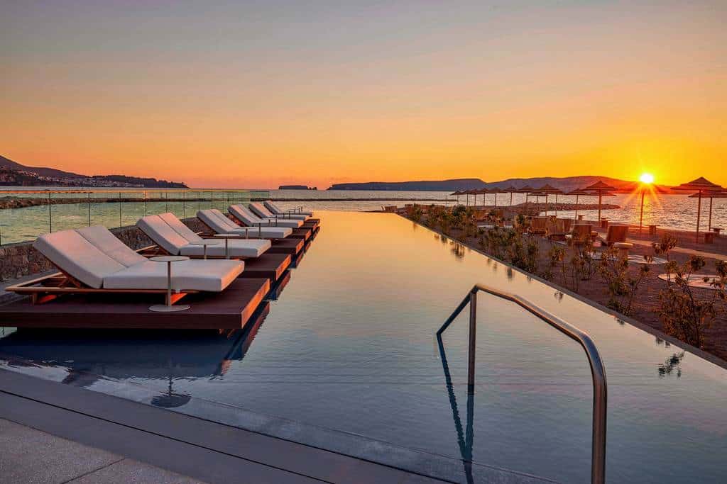 W_Costa_Navarino
