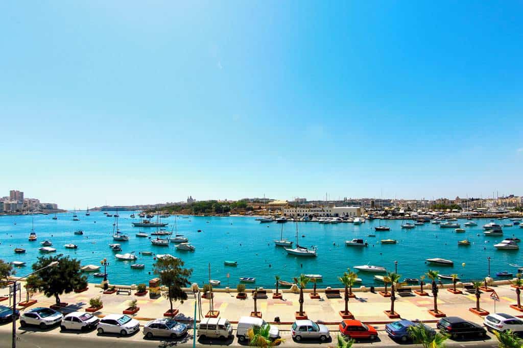 Waterfront_Hotel